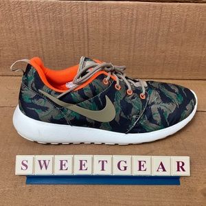 Nike Roshe Run Print 'Tiger Camo' Sneaker
